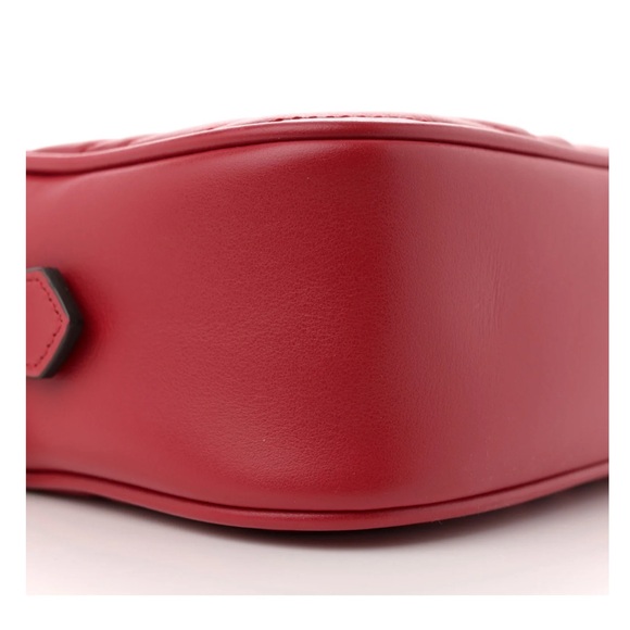 Gucci Red Chevron Leather Crossbody Bag with Gold GG - Picture 9 of 11